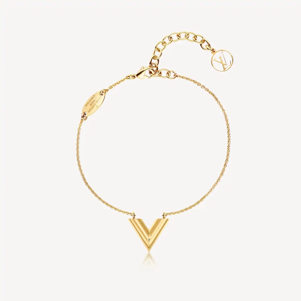 Louis Vuitton Essential V bracelet